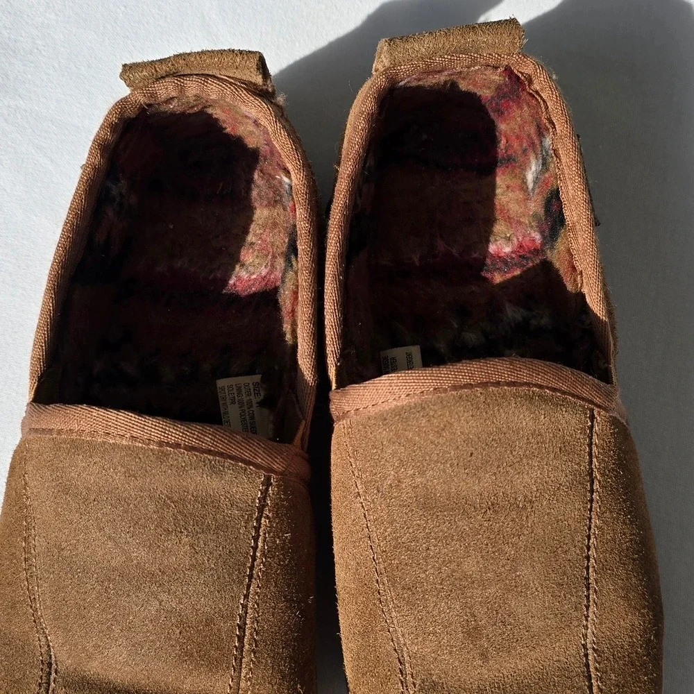 Muk Luks Mens‎ Size 11 Brown Suede Slip On Slipper Shoes Fleece Indoor Outdoor